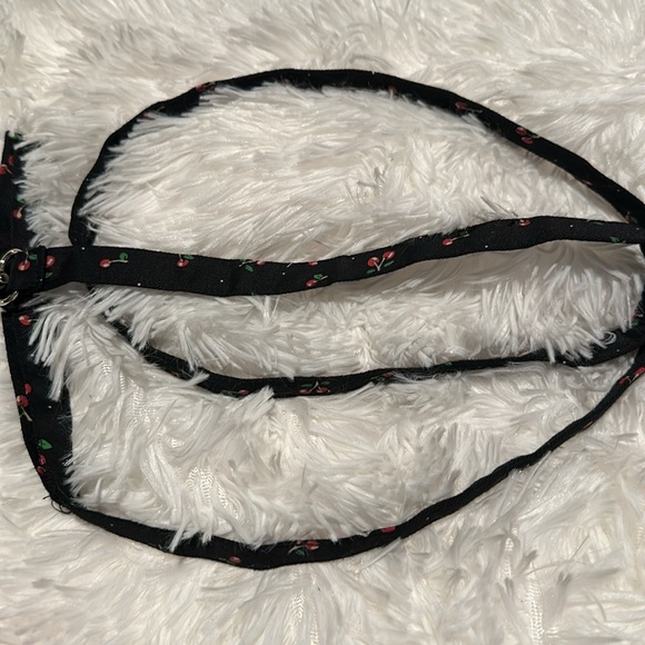 Couture dog dress with matching accessories - Picture 6 of 7